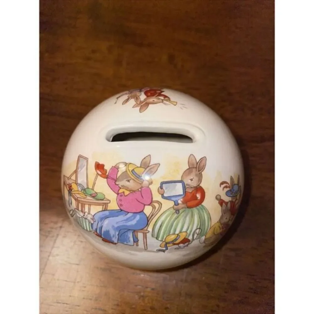 Bunnykins Royal Doulton 1984 Vintage Porcelain Round Coin Bank